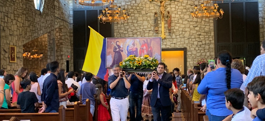 El Consulado de Colombia en Atlanta conmemoró el Día de Nuestra Señora del Rosario de Chiquinquirá